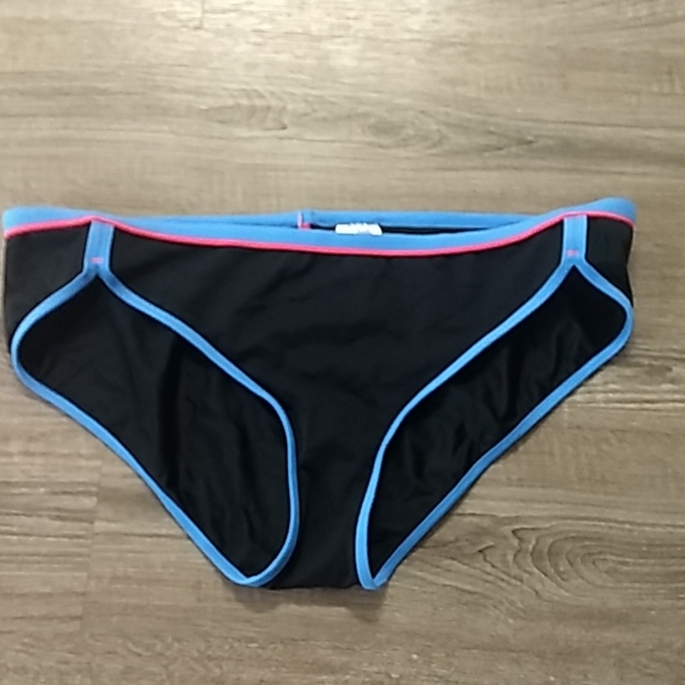 Swimsuit bottoms